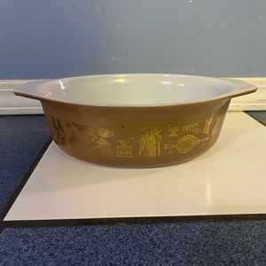 Pyrex Early American